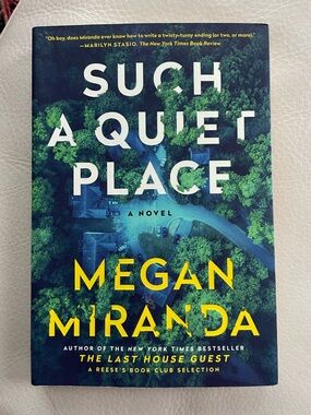 3/$25💥Megan Miranda
Such a Quiet Place, Large Print Format Mystery Thriller Book